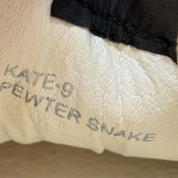 Vintage Havana Black‎ and White Sneakers - Picture 10 of 10